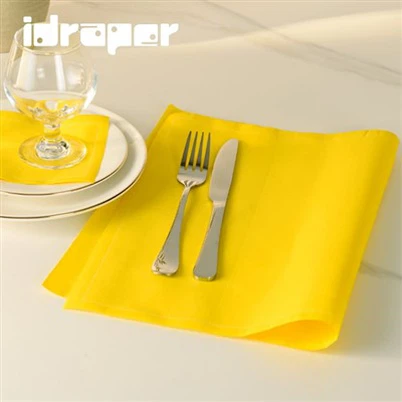 Guardanapos de mesa amarelos para festas
